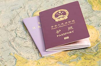 办理香港留学签证,需要准备哪些材料?