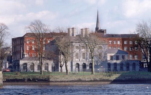 利莫瑞克大学