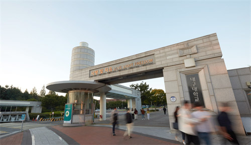 被排名“藏”起来的一所韩国大学：大邱大学，正在用特教、半导体和“零语言入学”重新定义性价比